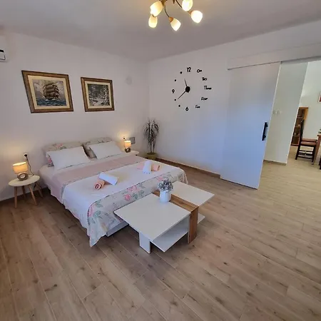 Studio Fur 10 Personen In Crikvenica, Kvarner Bucht Und Umgebung Appartamento Crikvenica