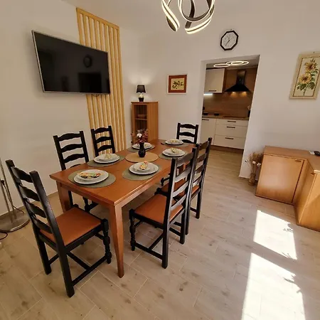 Studio Fur 10 Personen In Crikvenica, Kvarner Bucht Und Umgebung Appartamento Crikvenica